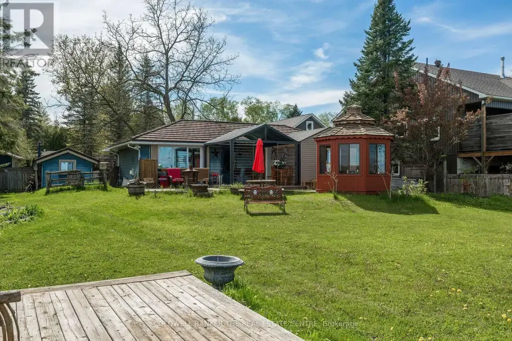 121 Maskinonge Road, Tay